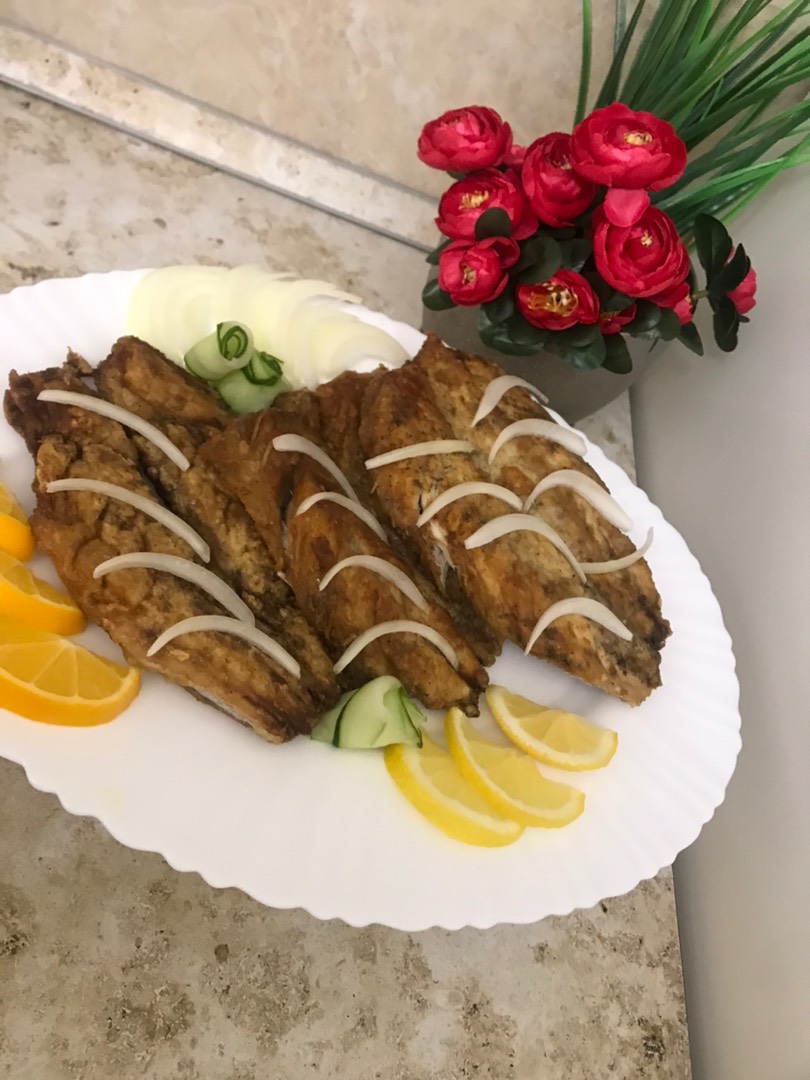 Жареная скумбрия в румяной корочке