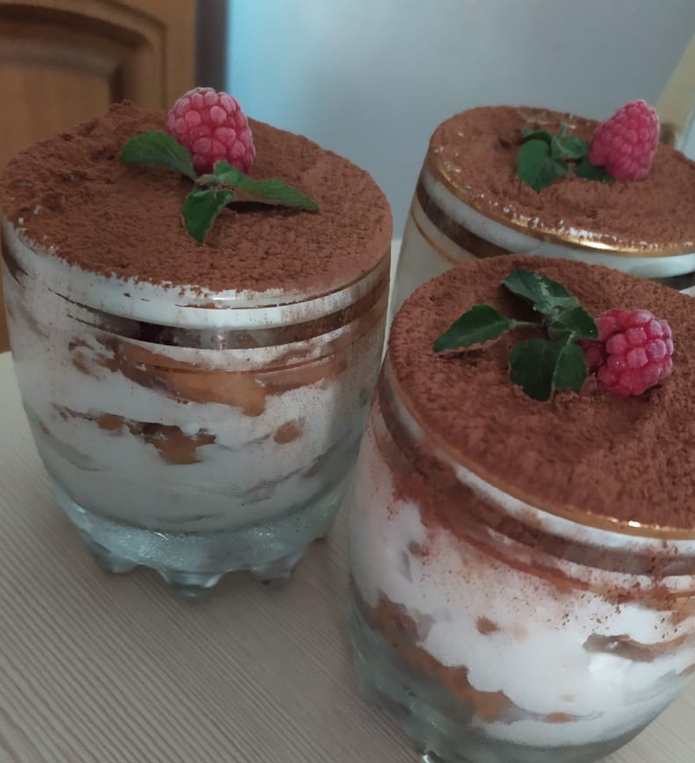 Десерты в стаканиках