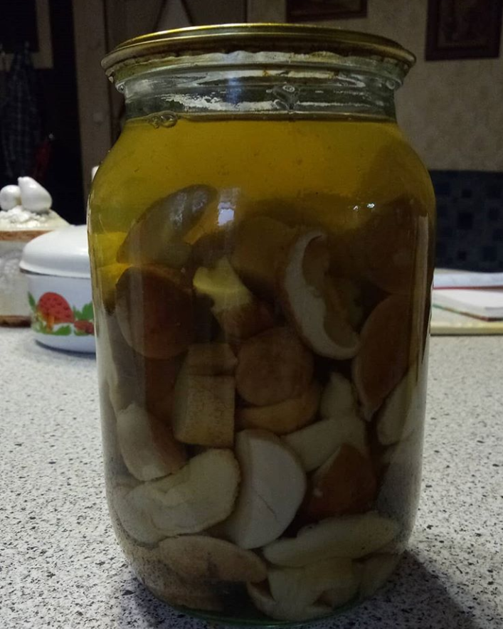 Грибы маринованные, заготовки