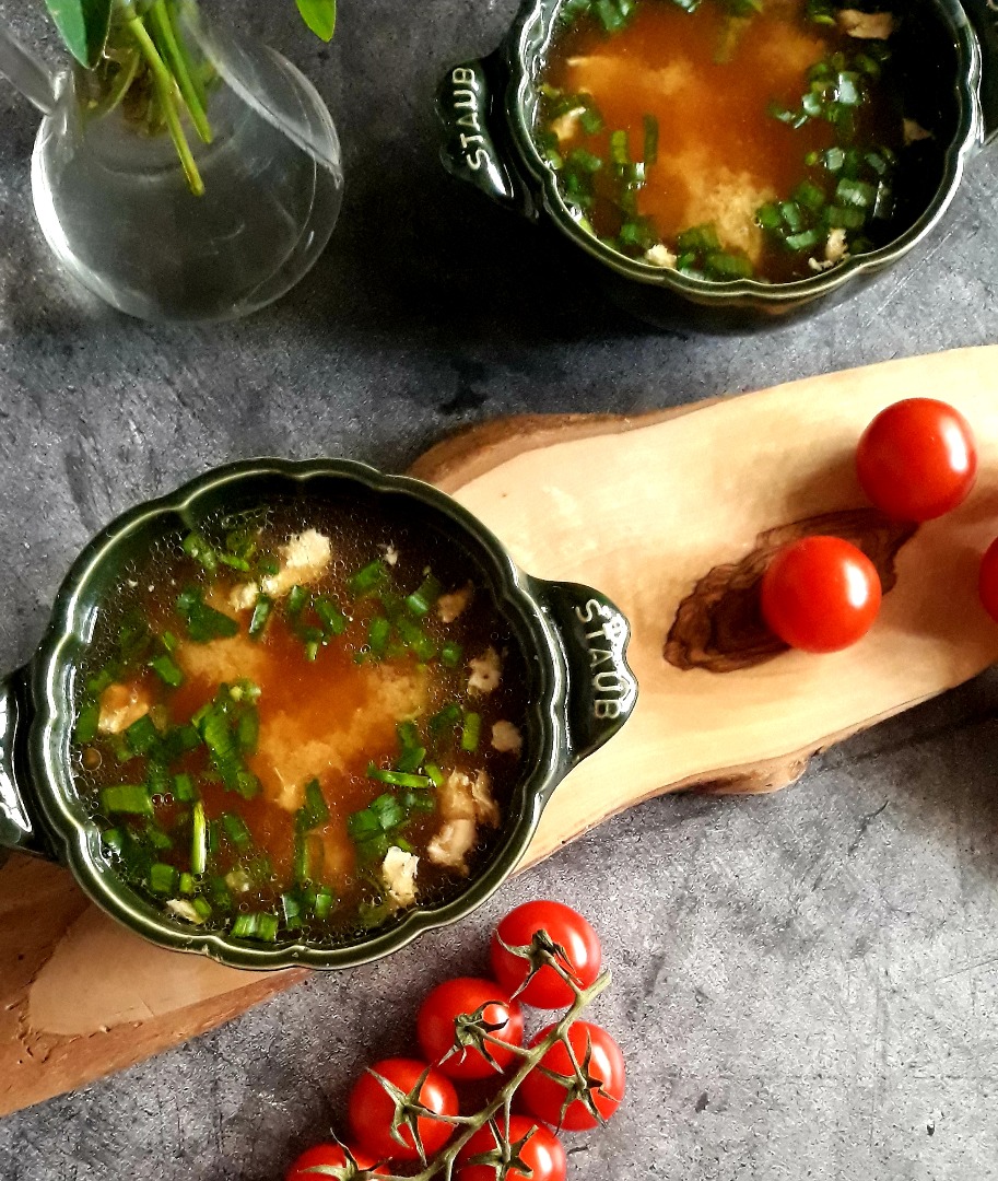 Куриный суп на основе мисо 🥣