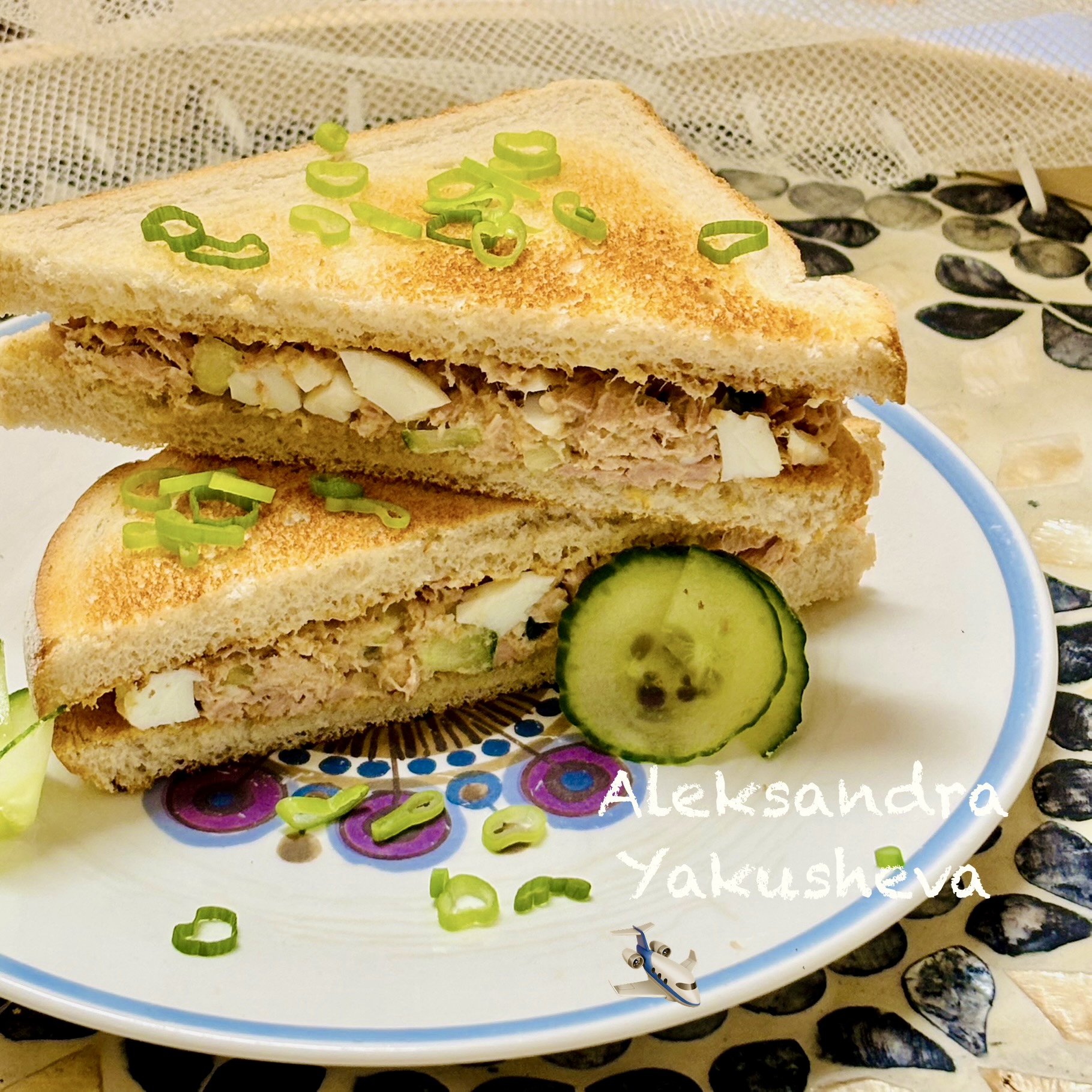 Tuna sandwich. Сендвич с тунцом