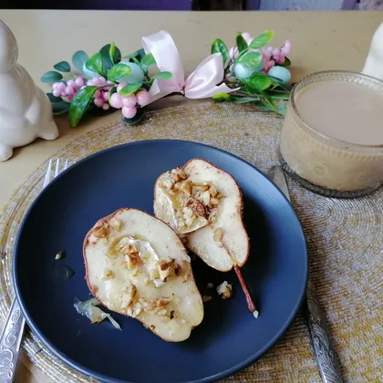 Запечённые груши с Бри и мёдом