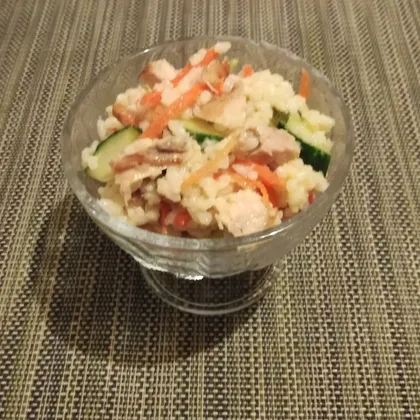 Салат с рисом, курицей и морковью по-корейски 🥕