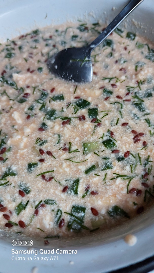 Окрошка с курицей и кукурузой