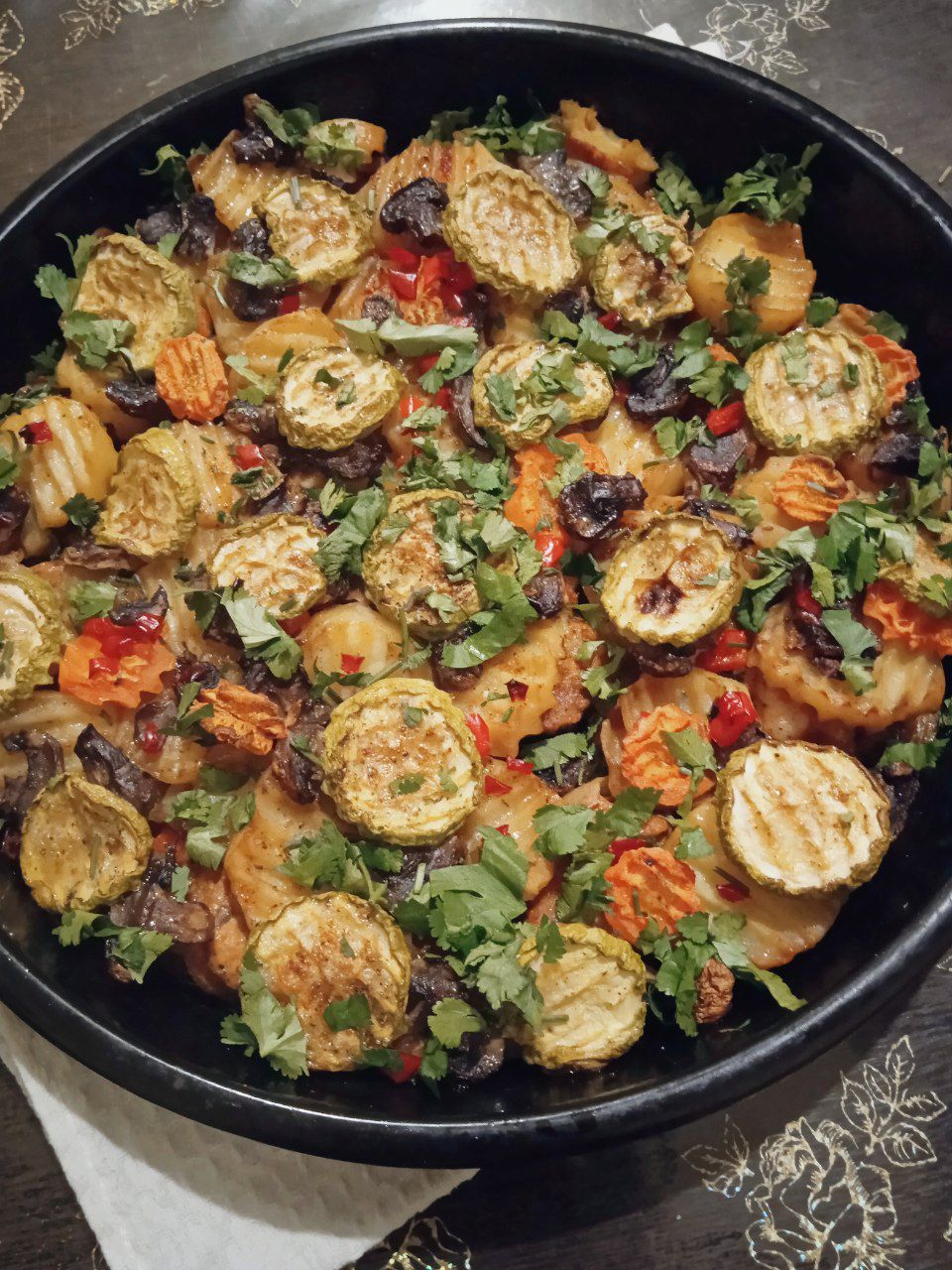 Мясо с овощами в духовке 🥩