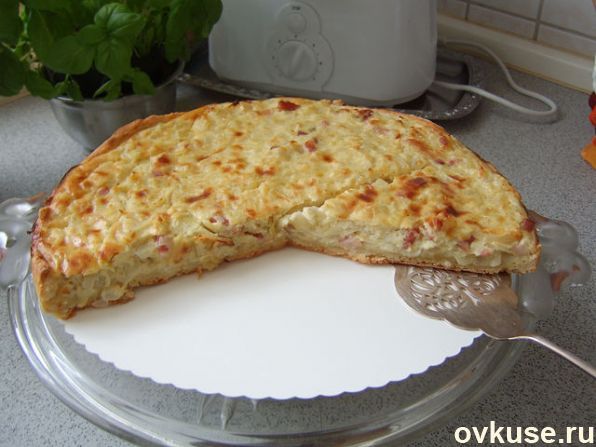 Очень простой и вкусный пирог из дрожжевого теста