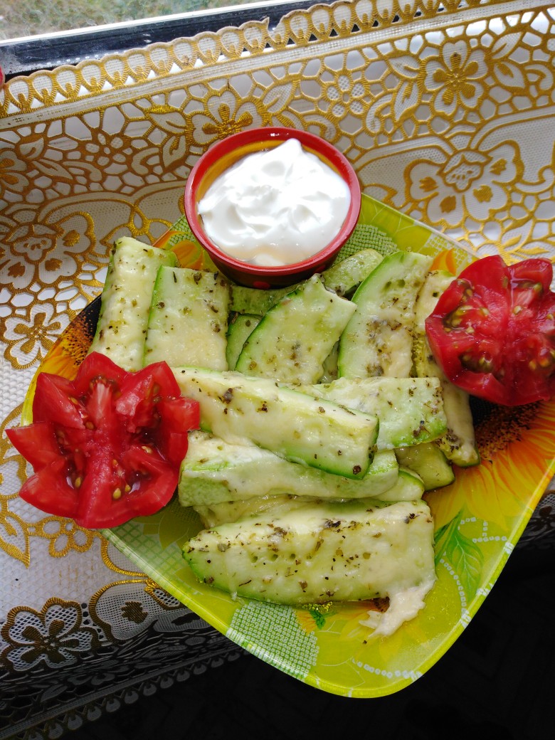 Кабачки с сыром и специями🍴