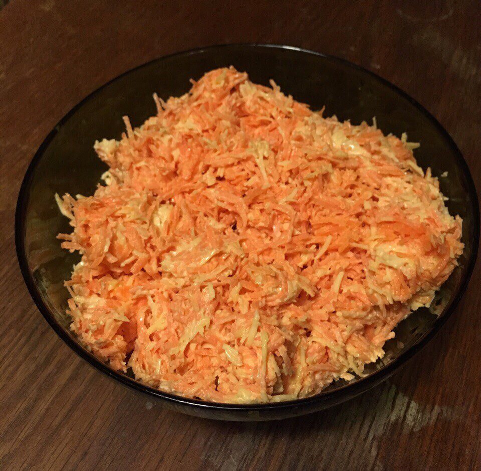 Морковный салат с сыром и чесноком рецепт – Европейская кухня: Салаты. «Еда»