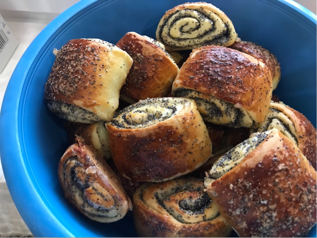 Маковые рулетики