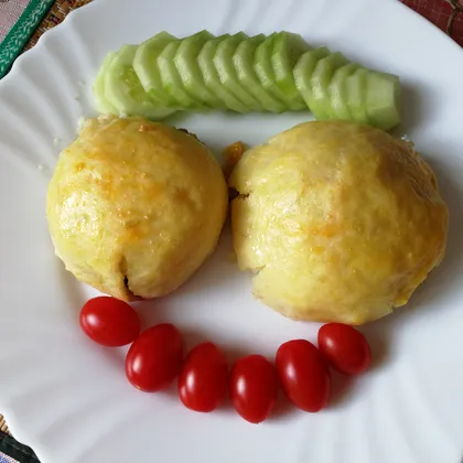 Картофельные шарики с мясом и сыром