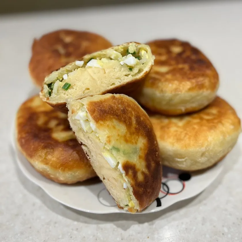 Пирожки с яйцом