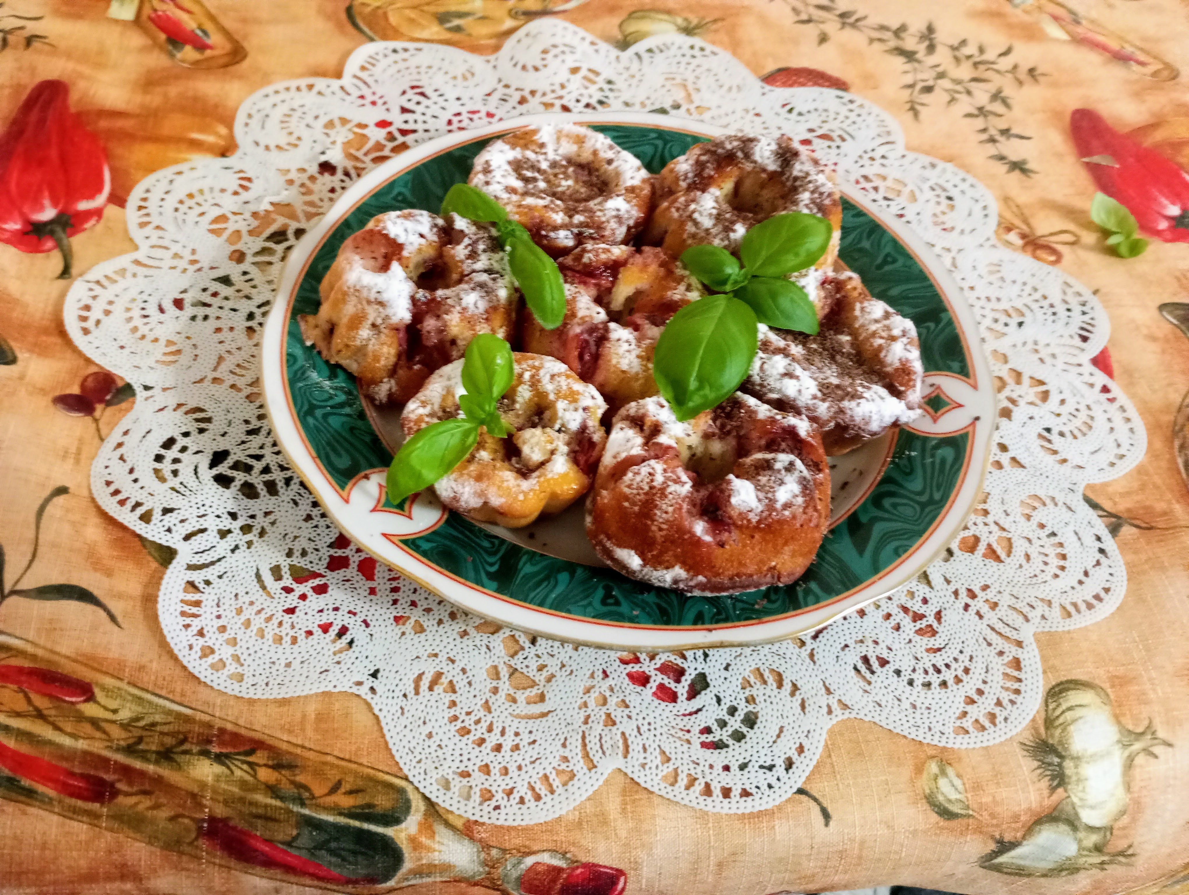 Кексы с клубникой и йогуртом