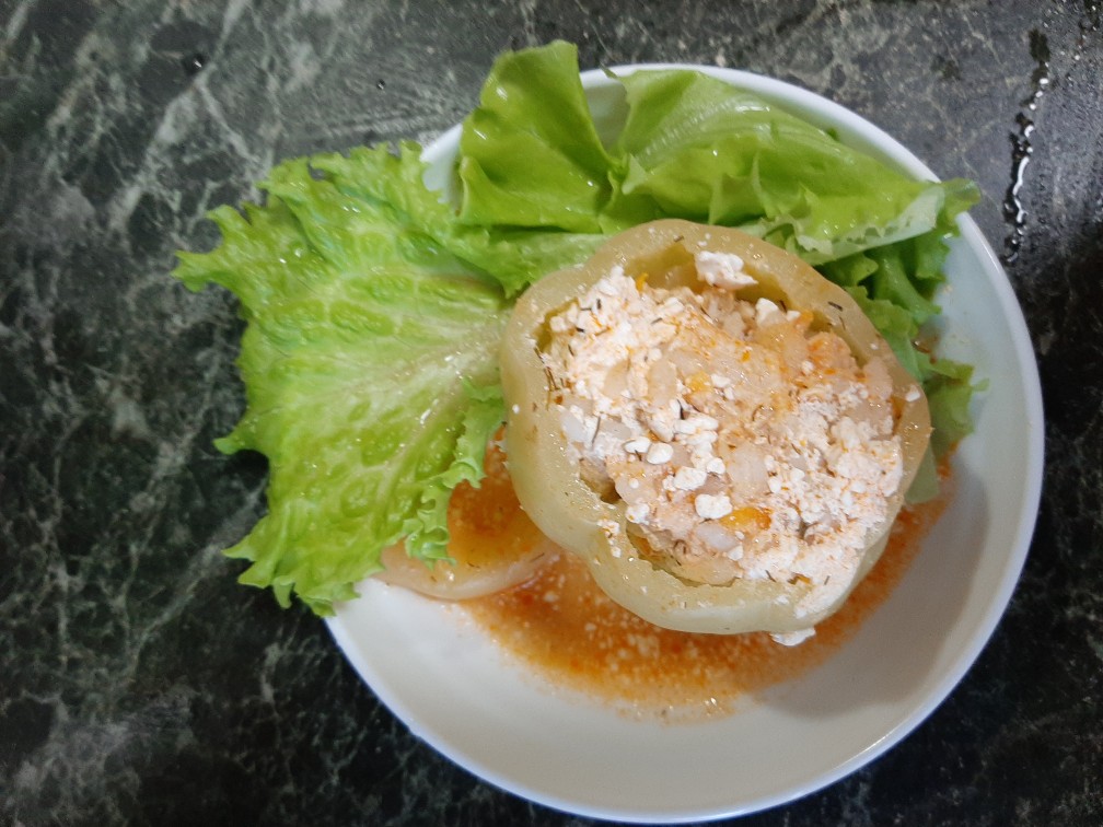 Фаршированные перцы в сметанном соусе на сковороде — пошаговый рецепт с фото