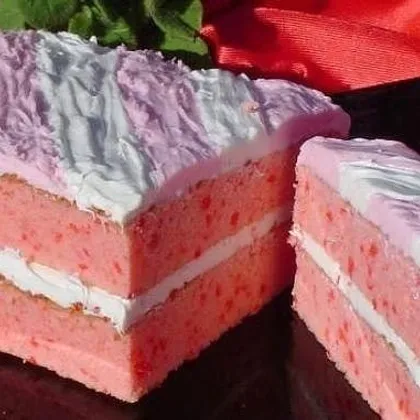 Торт клубничный йогуртовы 'запах лета'