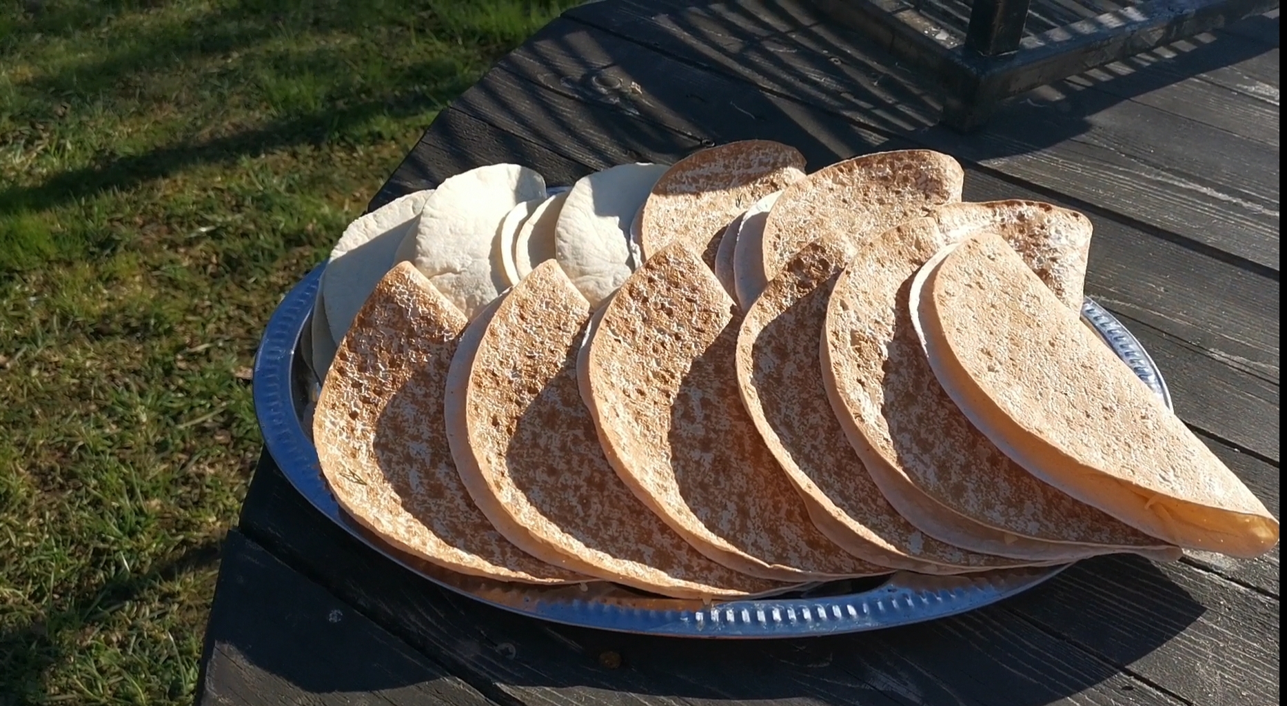 Лепёшки с начинкой 🥙 на мангале