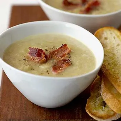 Картофельный суп с луком-пореем и беконом