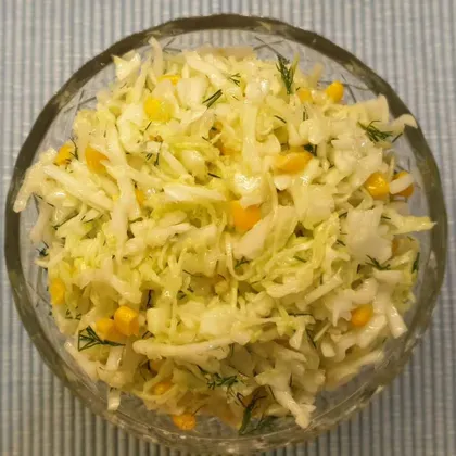 Салат из капусты с кабачком