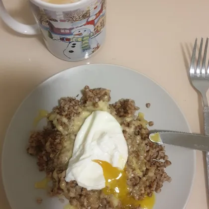 Гречка на завтрак с яйцом-пашот