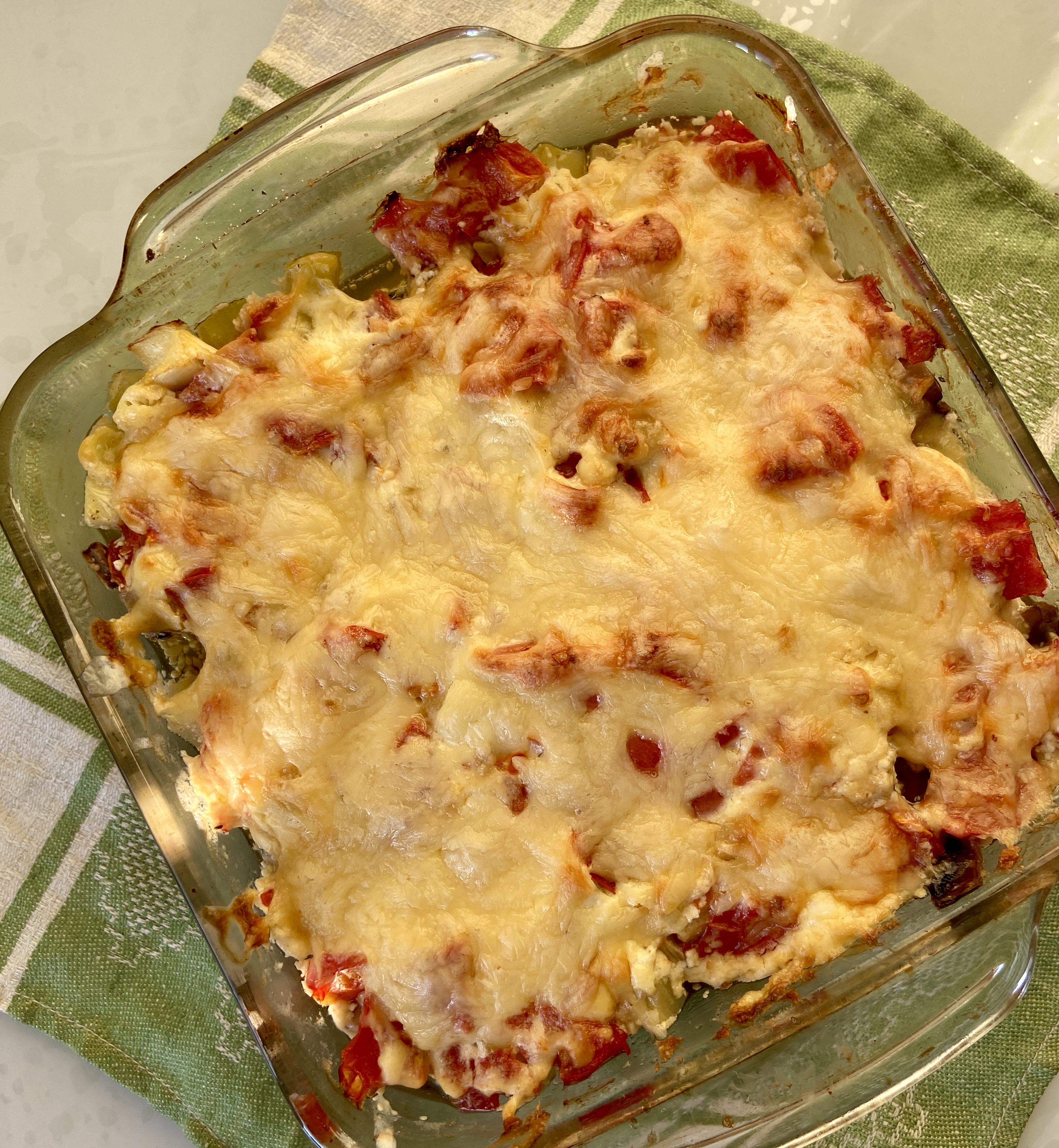 Запеканка с индейкой, грибами, кабачком  
