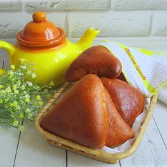 Пирожки с зелёным луком и яйцом