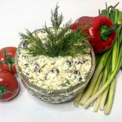 Салат с фасолью и курицей