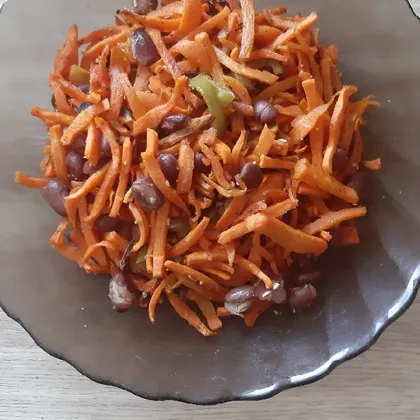 Запечённая пряная морковь с фасолью