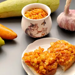 Кабачковая икра на сковороде кусочками