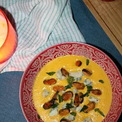 Сream blue cheese soup или овощной суп с сыром дорблю и мидиями