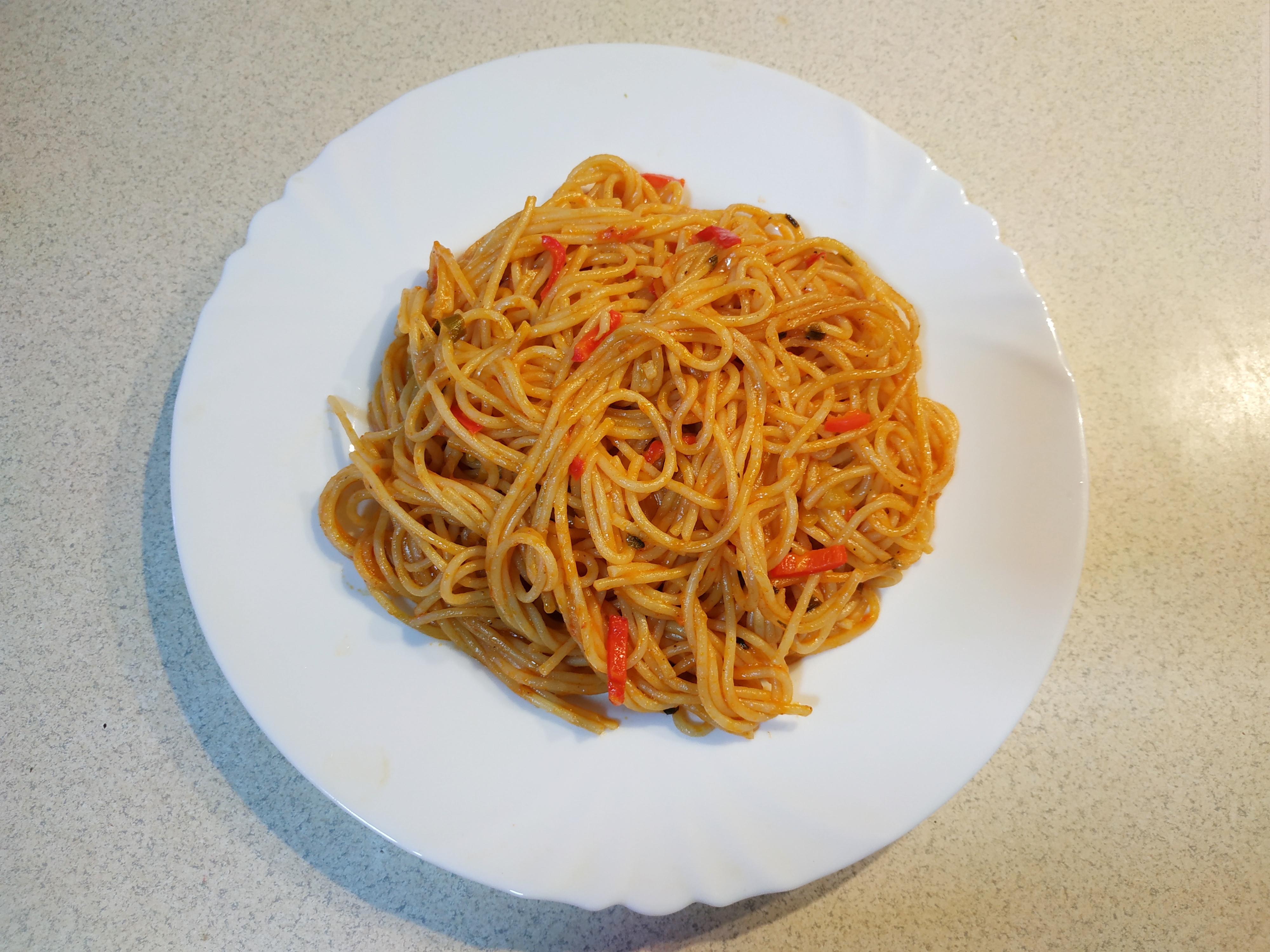 Спагетти с овощами 
