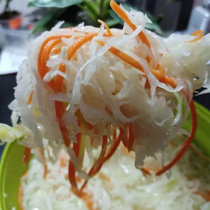 🥬"Суточная" капуста с морковью и чесноком 🥗