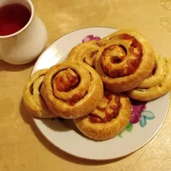 Слоёные булочки с беконом 🍮