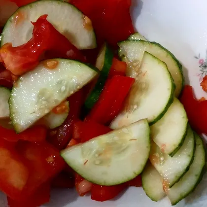 Салат из огурцов с помидорами