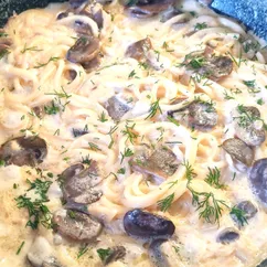 Паста с грибами в сливочном соусе