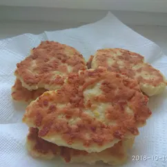 Пышные лепёшки на ряженке на сковороде