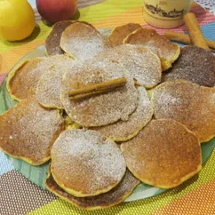 Кукурузные панкейки с творогом, яблоком и корицей🍎