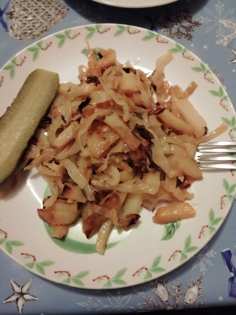 Картошка с квашеной капустой - рецепт с фото на mountainline.ru