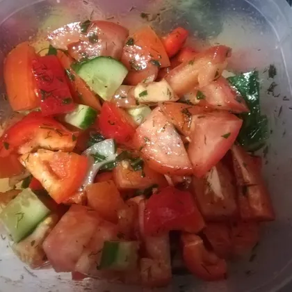 Салат огурцы с помидорами