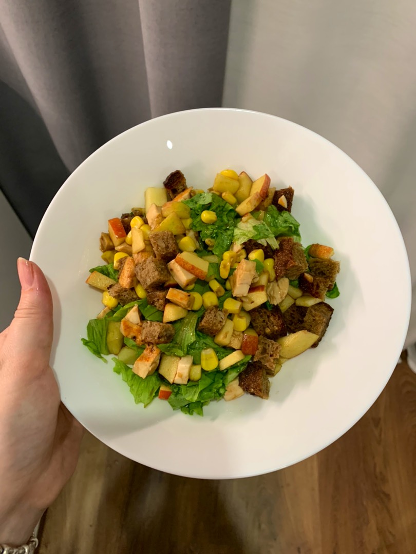 ПП ужин - салат с кукурузой и яблоком