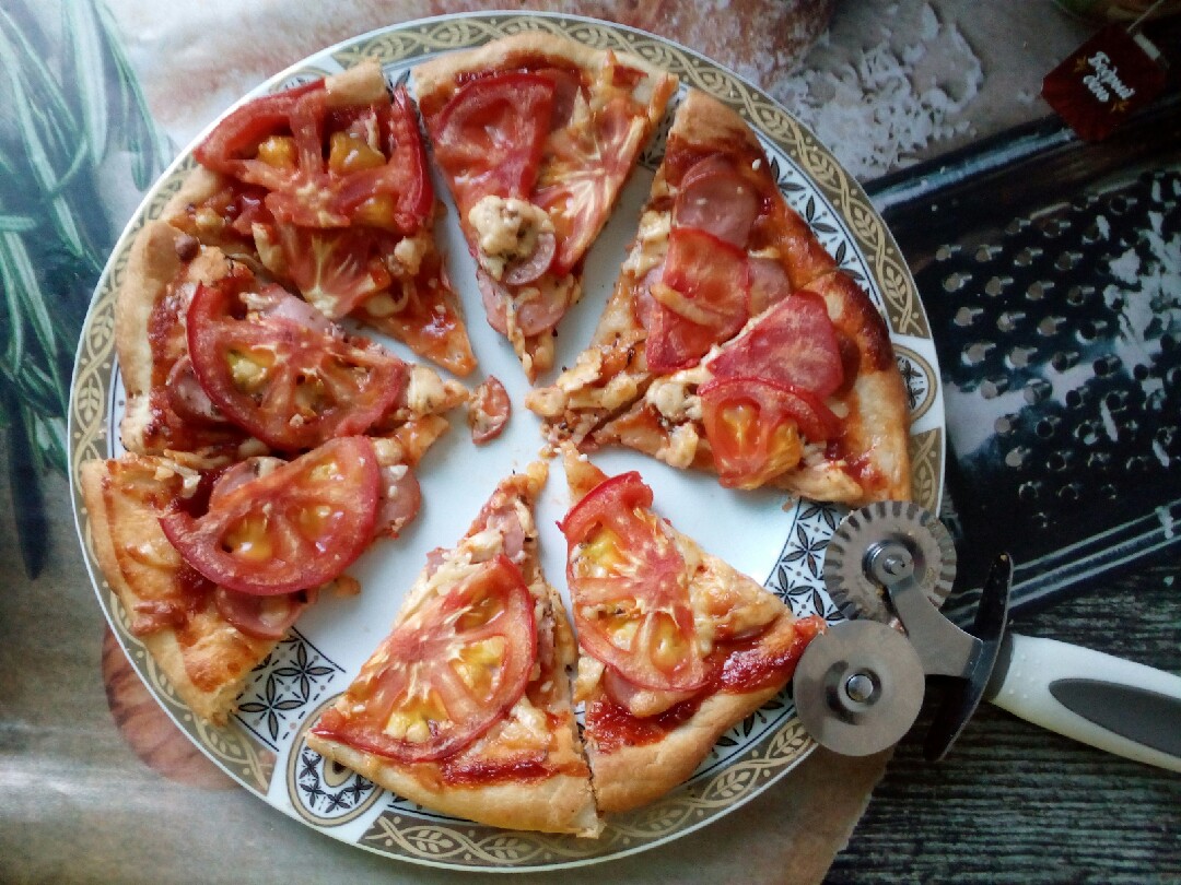 Пицца с сосисками🍕🍕🍕