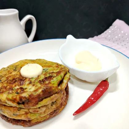 Кабачковые оладьи с сыром 