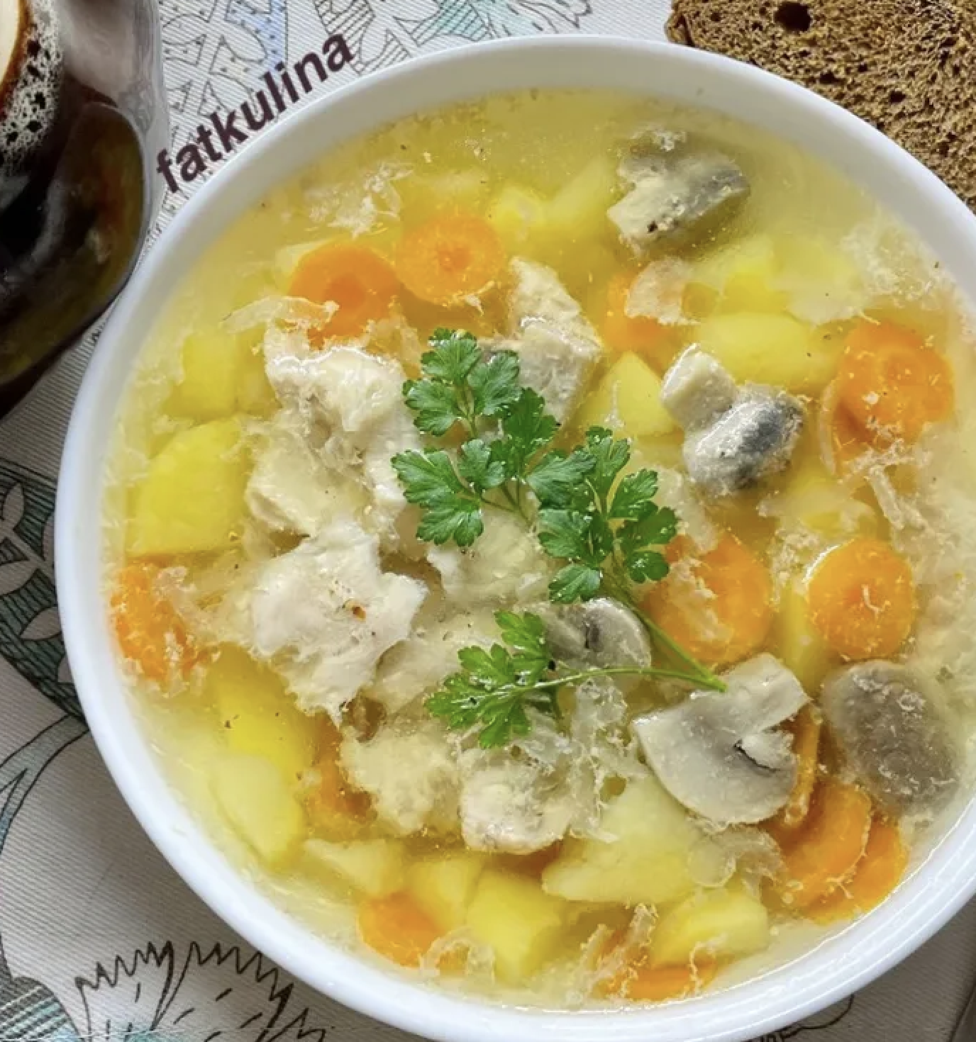 Грибной суп в горшочках