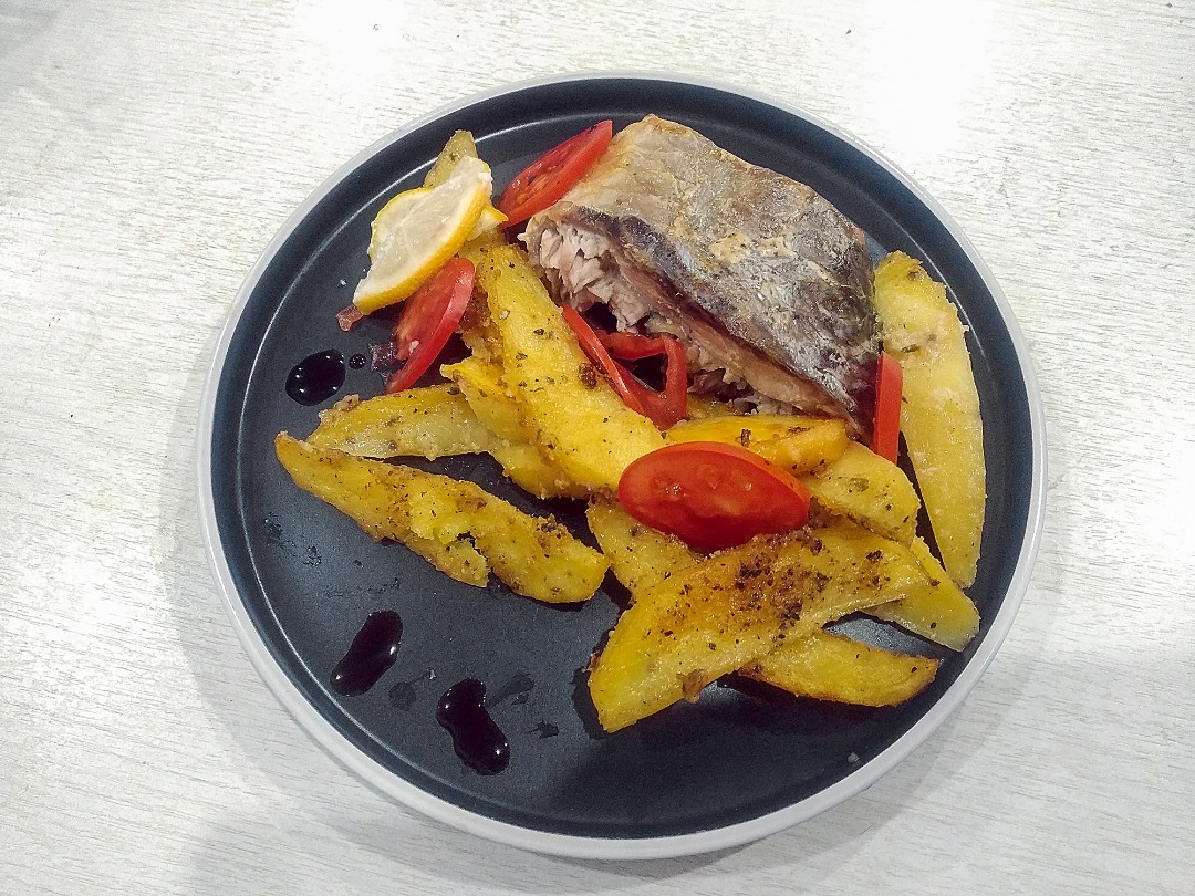 Запечённый Карп с овощами