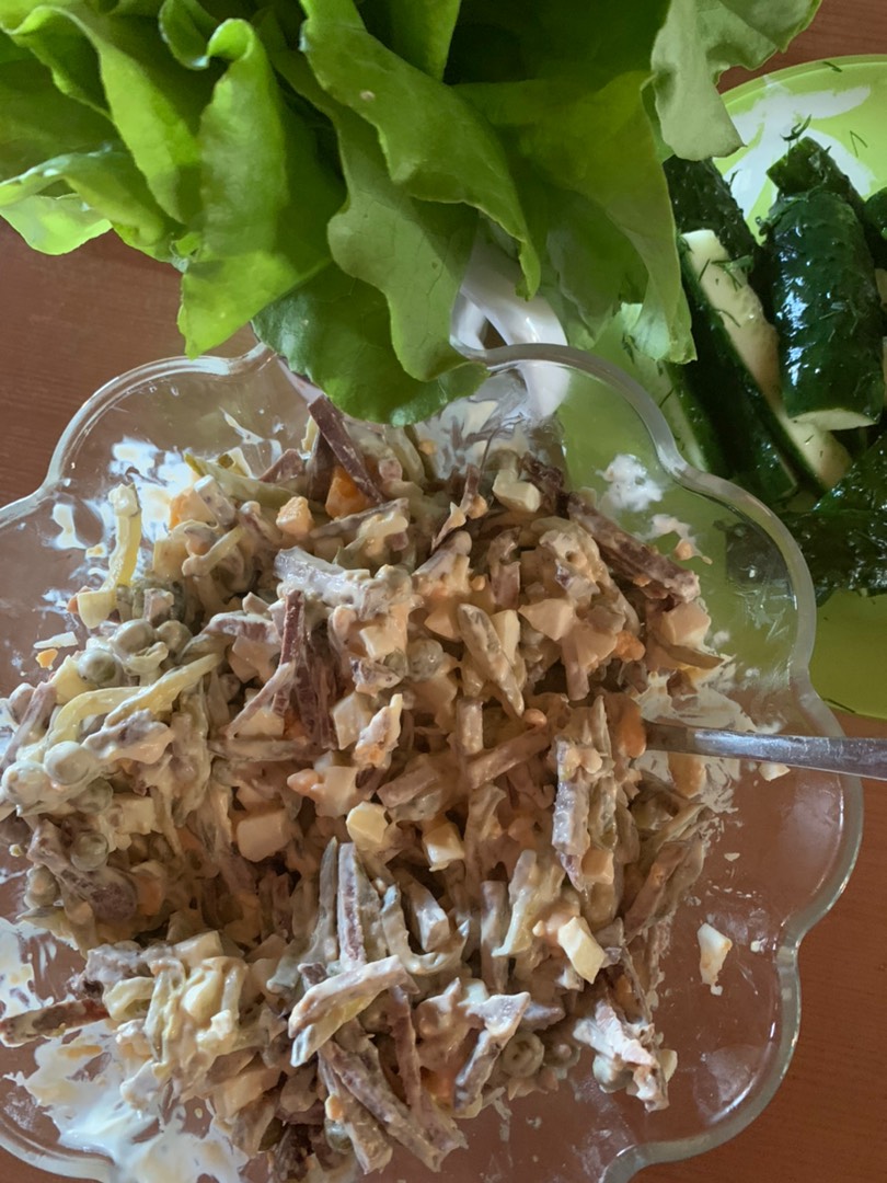 Салат со свеклой и свиным языком - рецепт с фотографиями - Patee. Рецепты