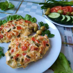 Куриная грудка с помидорами и маринованными огурцами🍗🥒🍅