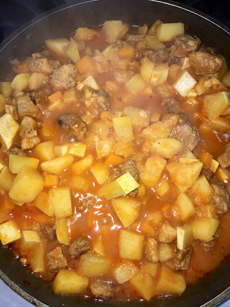 Как приготовить овощное рагу с мясом и картошкой в мультиварке