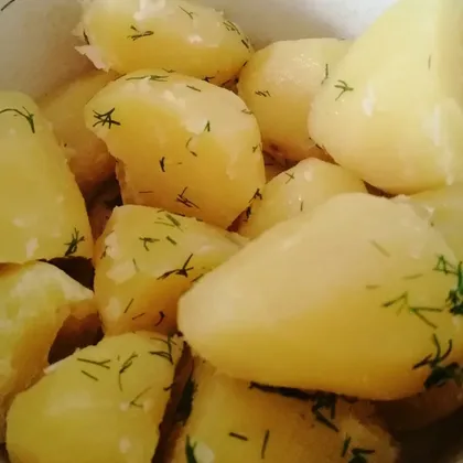 Ароматная варёная картошка