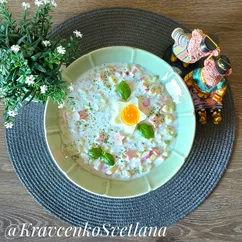 Окрошка на минеральной воде с колбасой