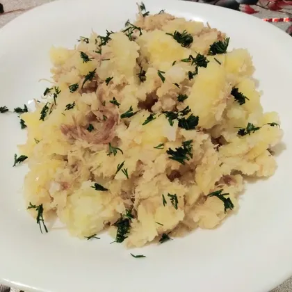 Картофель с тушенкой🥔🐖🍽️