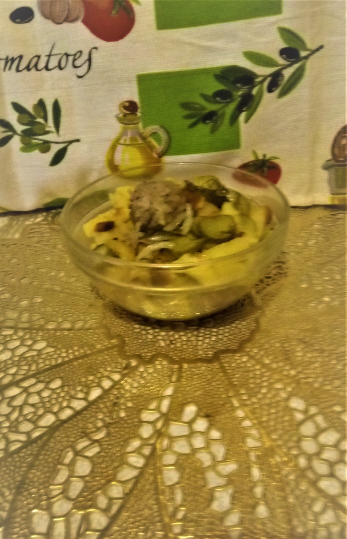 Жареный   картофель  с  кабачком