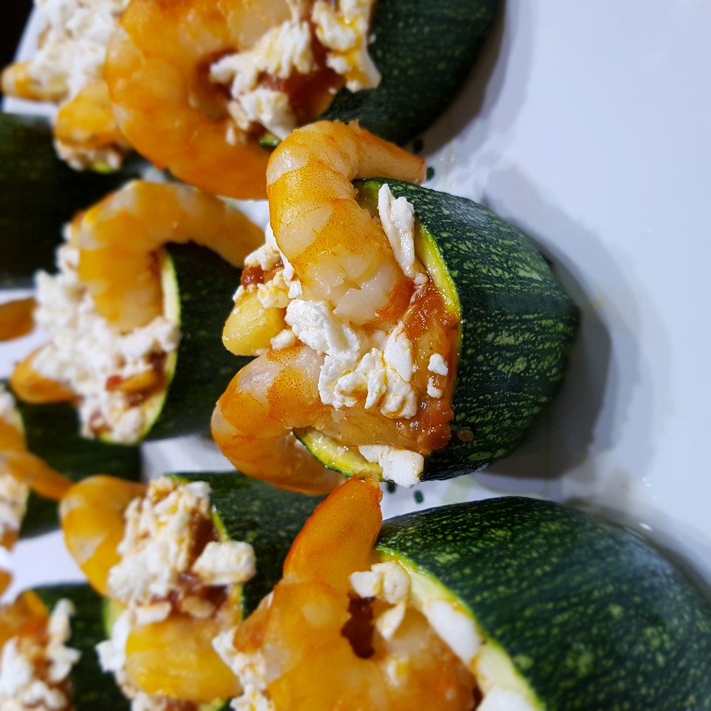 Салат Цукини с креветками — пошаговый рецепт с фото, видео, кбжу и ингредиенты